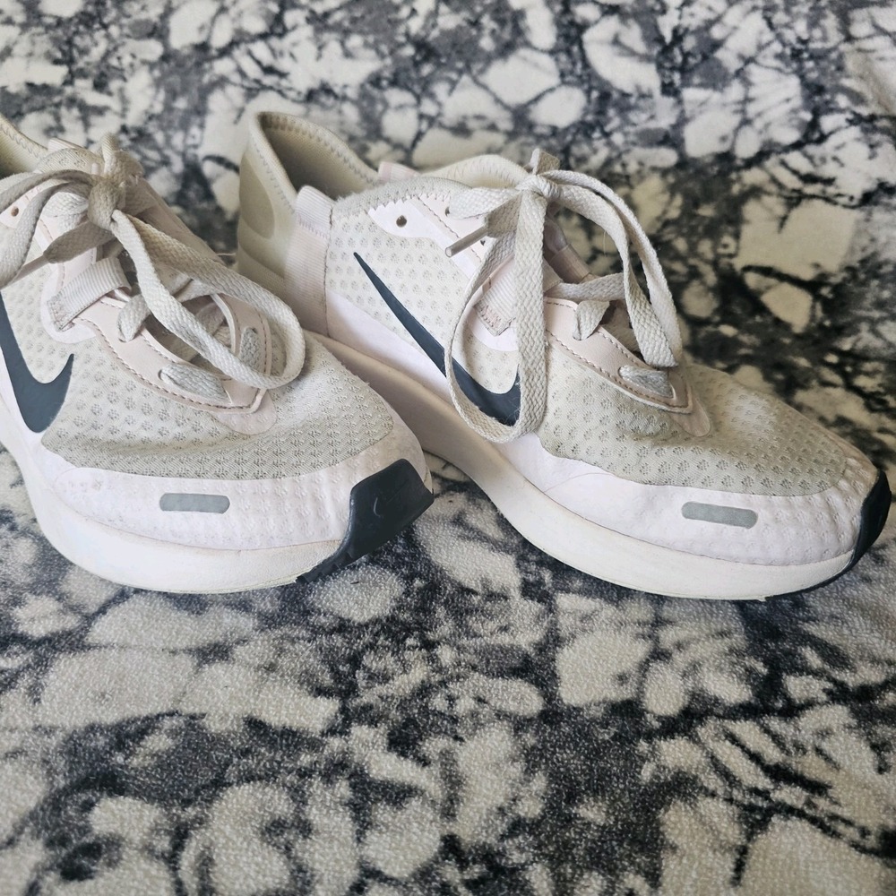 Nike Reposto Sneakers White/Pink Womens Size 9 Running Shoes CZ5630-602 - Picture 5 of 11